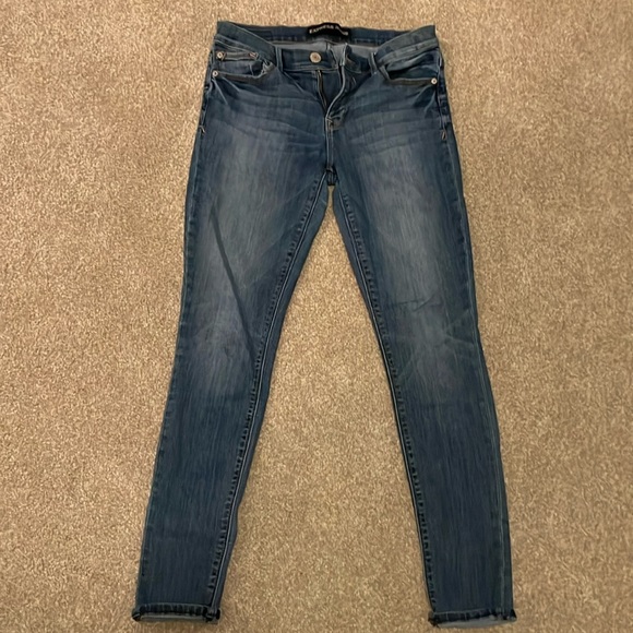 Size 6R - Express Jeans Mid Rise - Picture 1 of 3